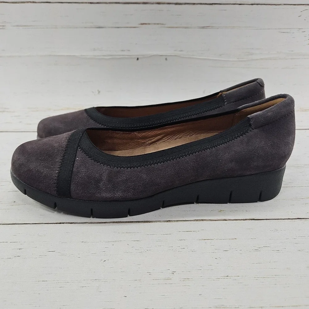 Clarks Artisan Daelyn Hill Size 10W Purple Gray Suede Slip On Wedge Shoes